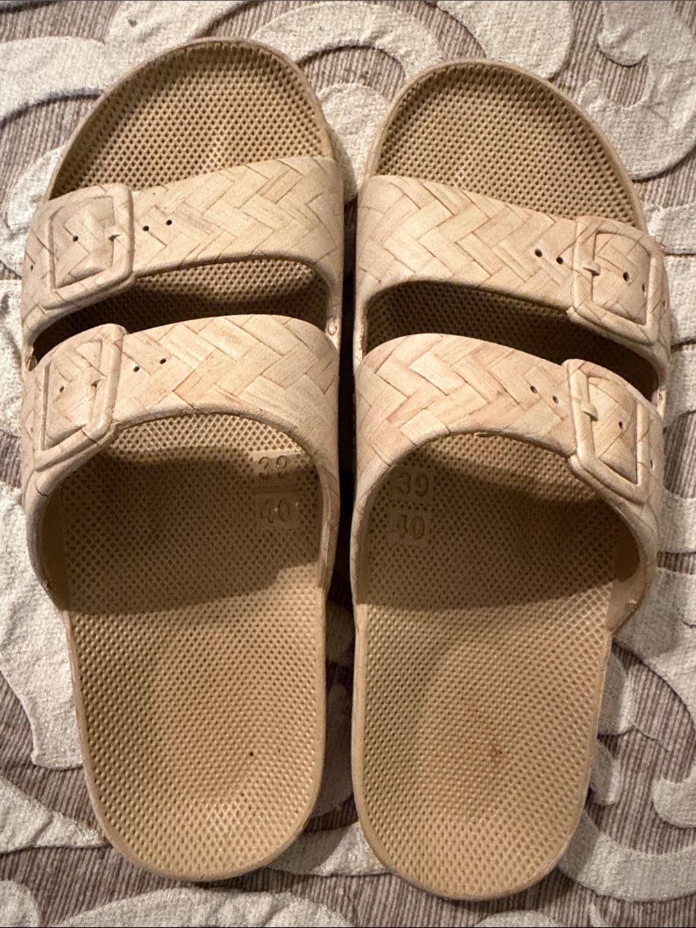 Freedom Moses slip on shoes 39/40
